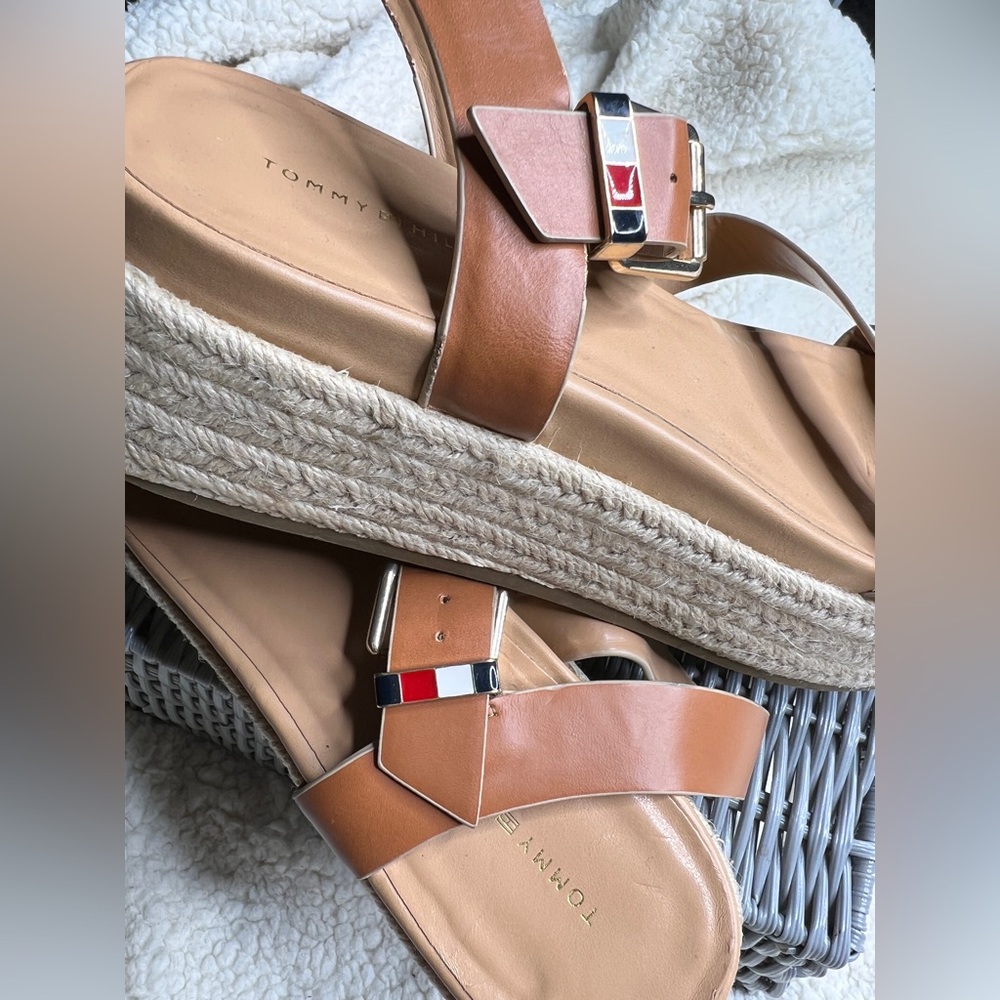Tommy Hilfiger Espadrille Platform Sandals Size - 10